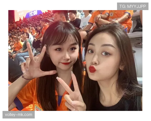 中超泰山双冠荣耀加冕,球迷狂欢见证王者归来 中超泰山双冠荣耀加冕,球迷狂欢见证王者归来