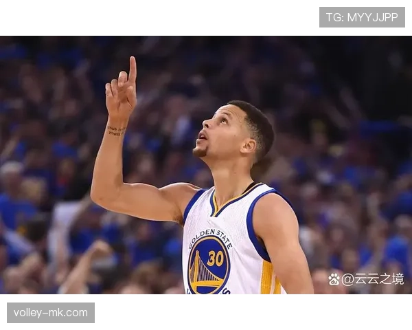 卡梅隆·安东尼无球跑位，三分威胁不及库里